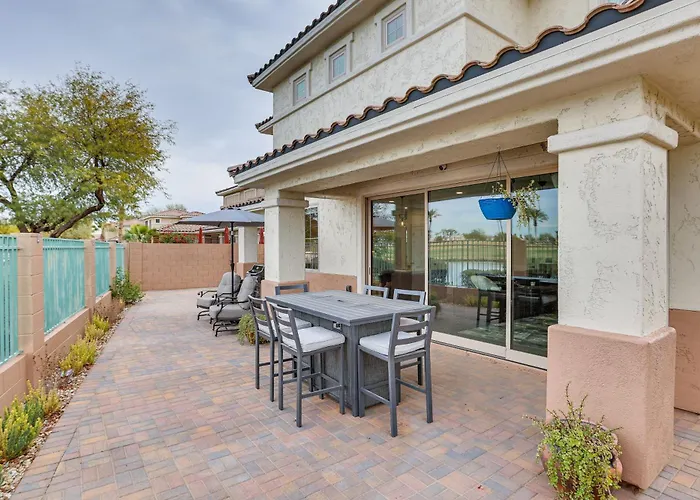Pool Access + Golf Course View! Retreat Holiday home Goodyear