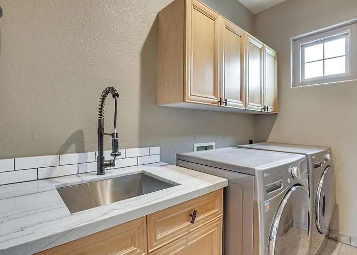 Holiday home Pool Access + Golf Course View! Retreat