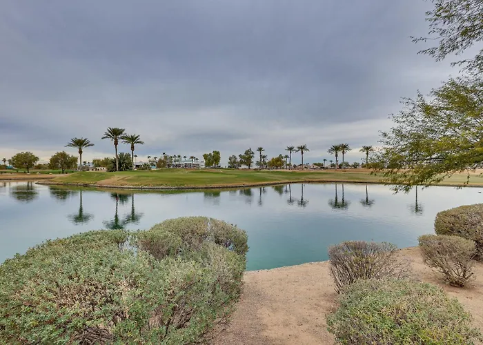 Pool Access + Golf Course View! Retreat