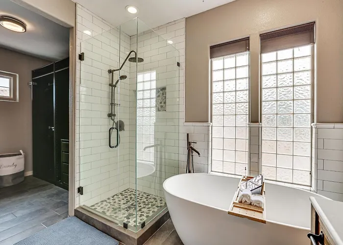 Holiday home Pool Access + Golf Course View! Retreat Goodyear